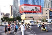 广西南宁市华丰城户外裸眼3D LED大屏广告