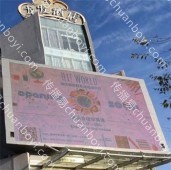 户外广告 云南玉溪红塔区龙发酒店正墙LED大屏广告